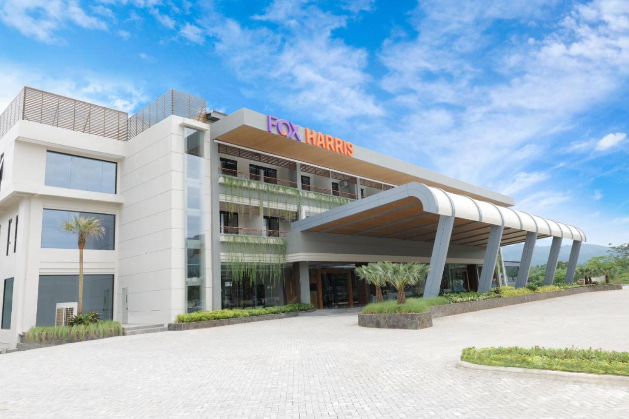 Fox Harris Hotel & Convention Banjarnegara Екстериор снимка