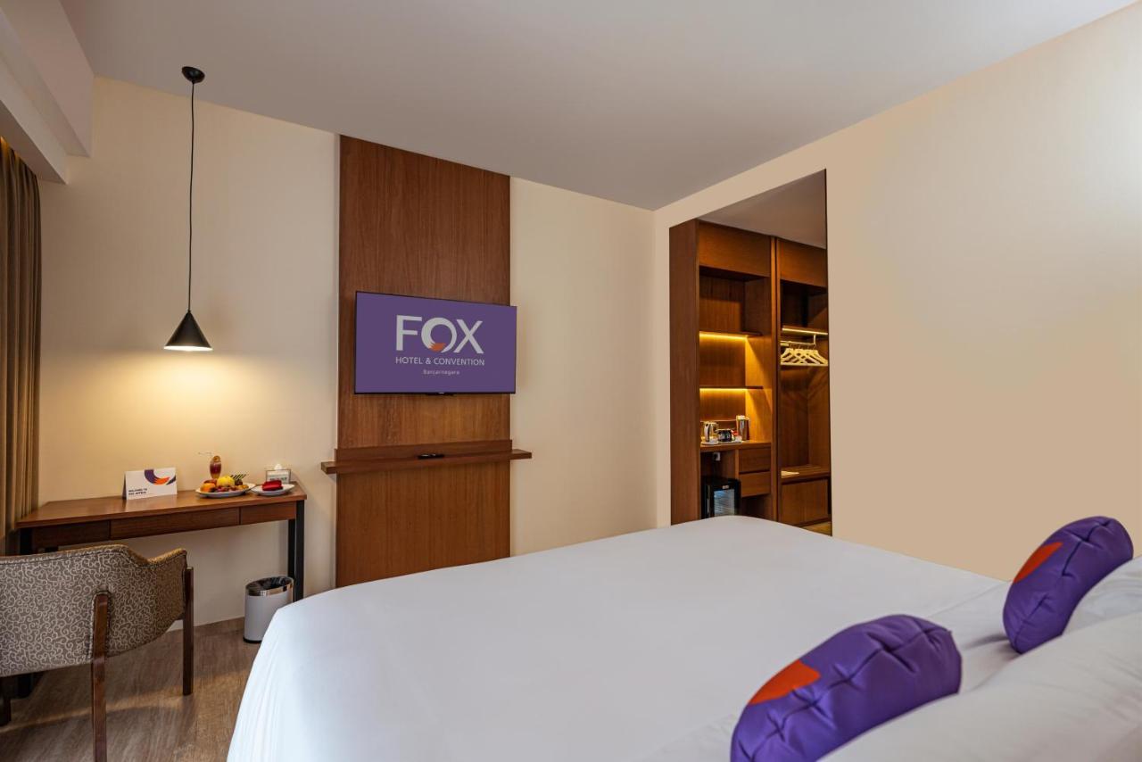 Fox Harris Hotel & Convention Banjarnegara Екстериор снимка